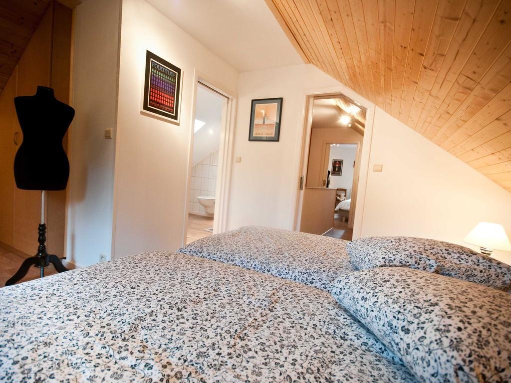 Modern Holiday Home In Stavelot With Fireplace Rum bild